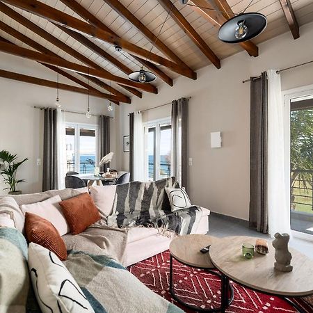 Meltemi Beach House - A Seaside Luxury Maisonnette Dhiyeliotika Экстерьер фото