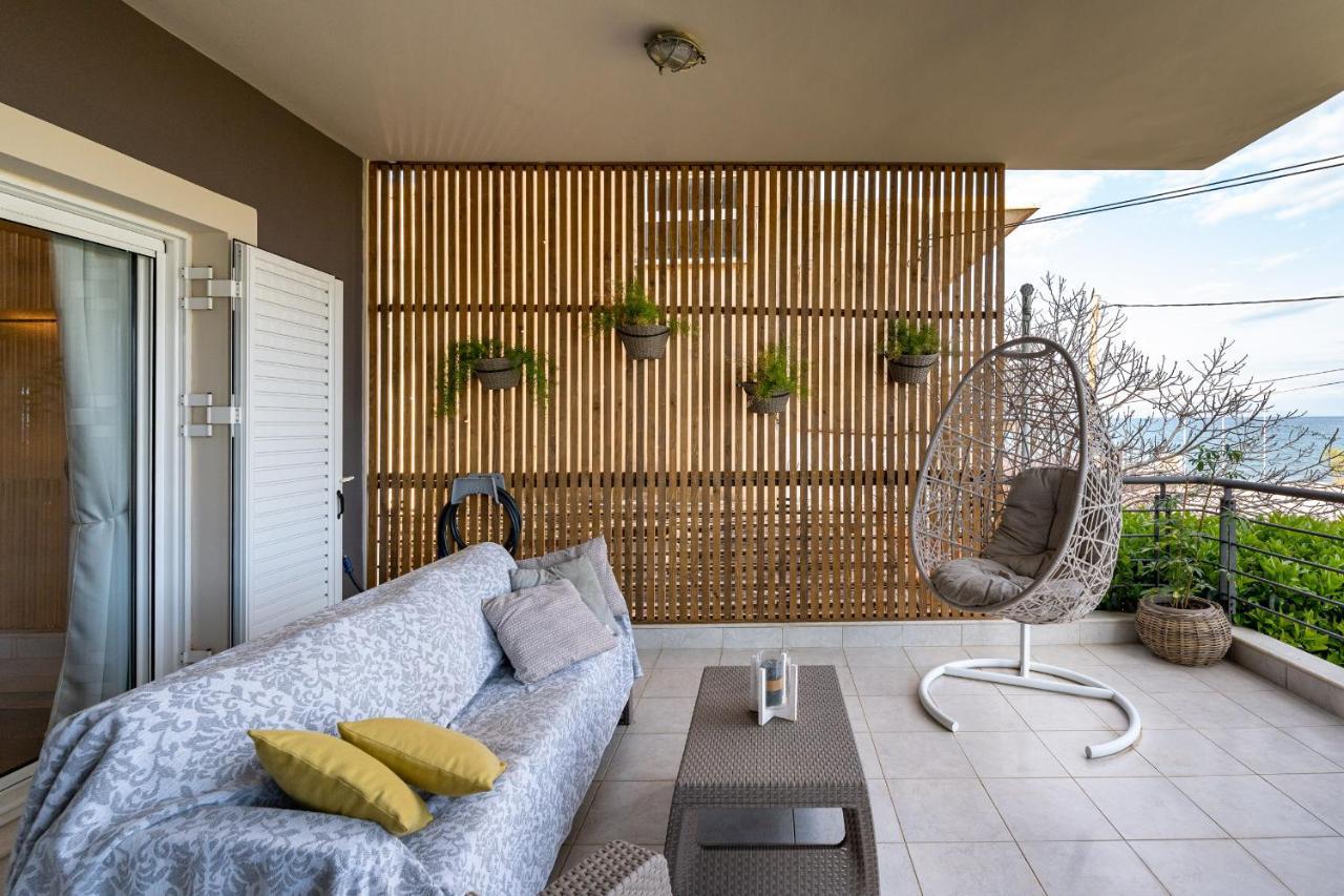Meltemi Beach House - A Seaside Luxury Maisonnette Dhiyeliotika Экстерьер фото