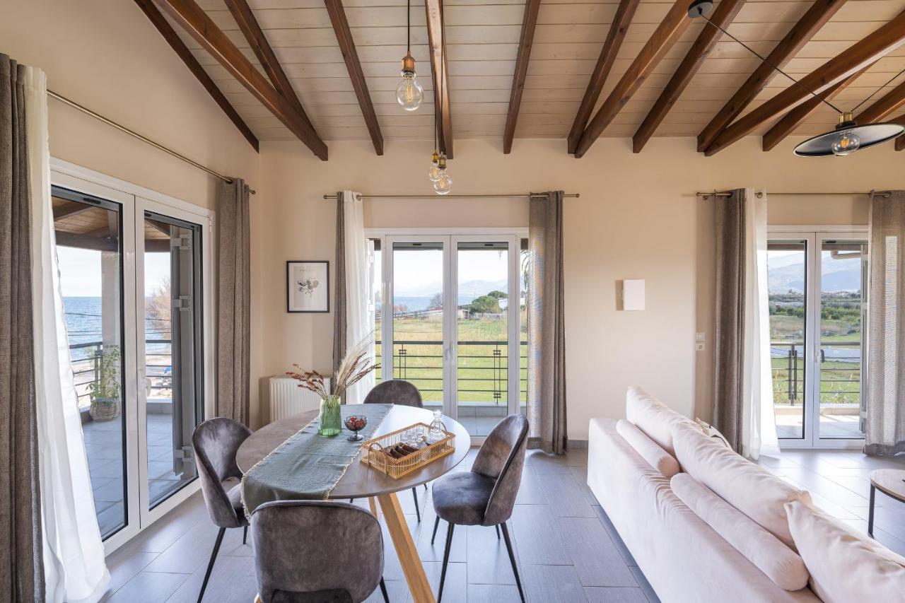 Meltemi Beach House - A Seaside Luxury Maisonnette Dhiyeliotika Экстерьер фото