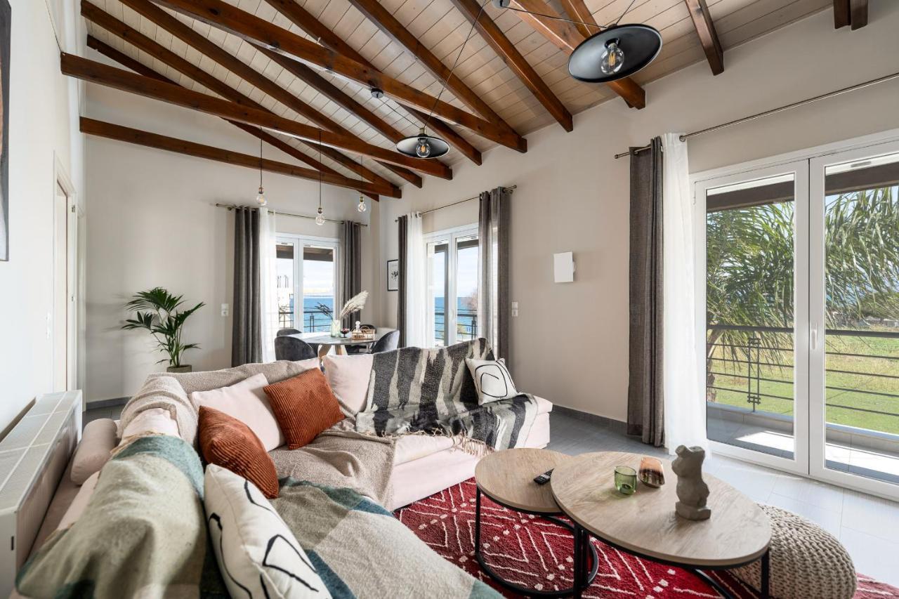 Meltemi Beach House - A Seaside Luxury Maisonnette Dhiyeliotika Экстерьер фото